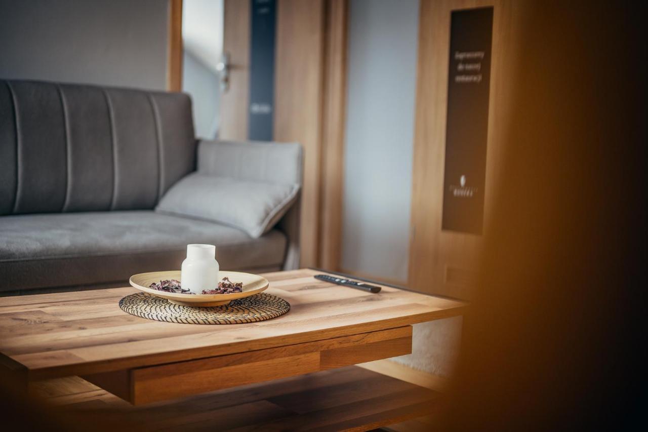 Gosciniec Pod Lilijka Hotell Podzamcze  Exteriör bild