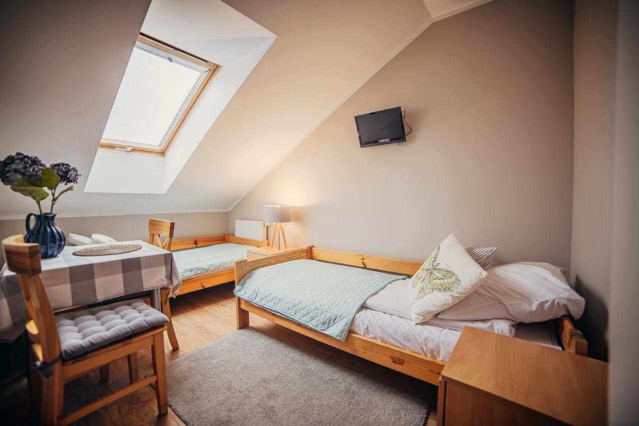 Gosciniec Pod Lilijka Hotell Podzamcze  Exteriör bild