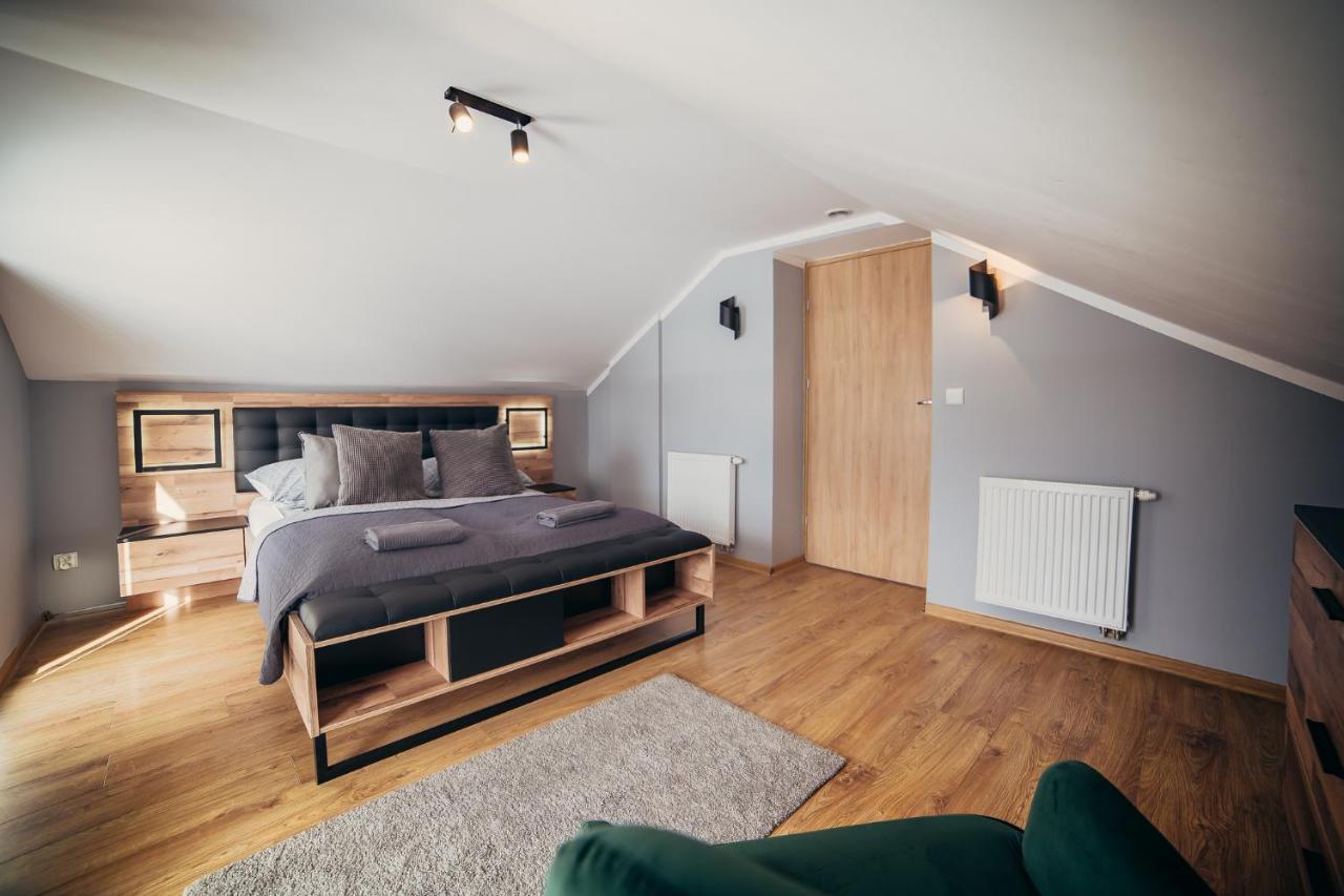 Gosciniec Pod Lilijka Hotell Podzamcze  Exteriör bild