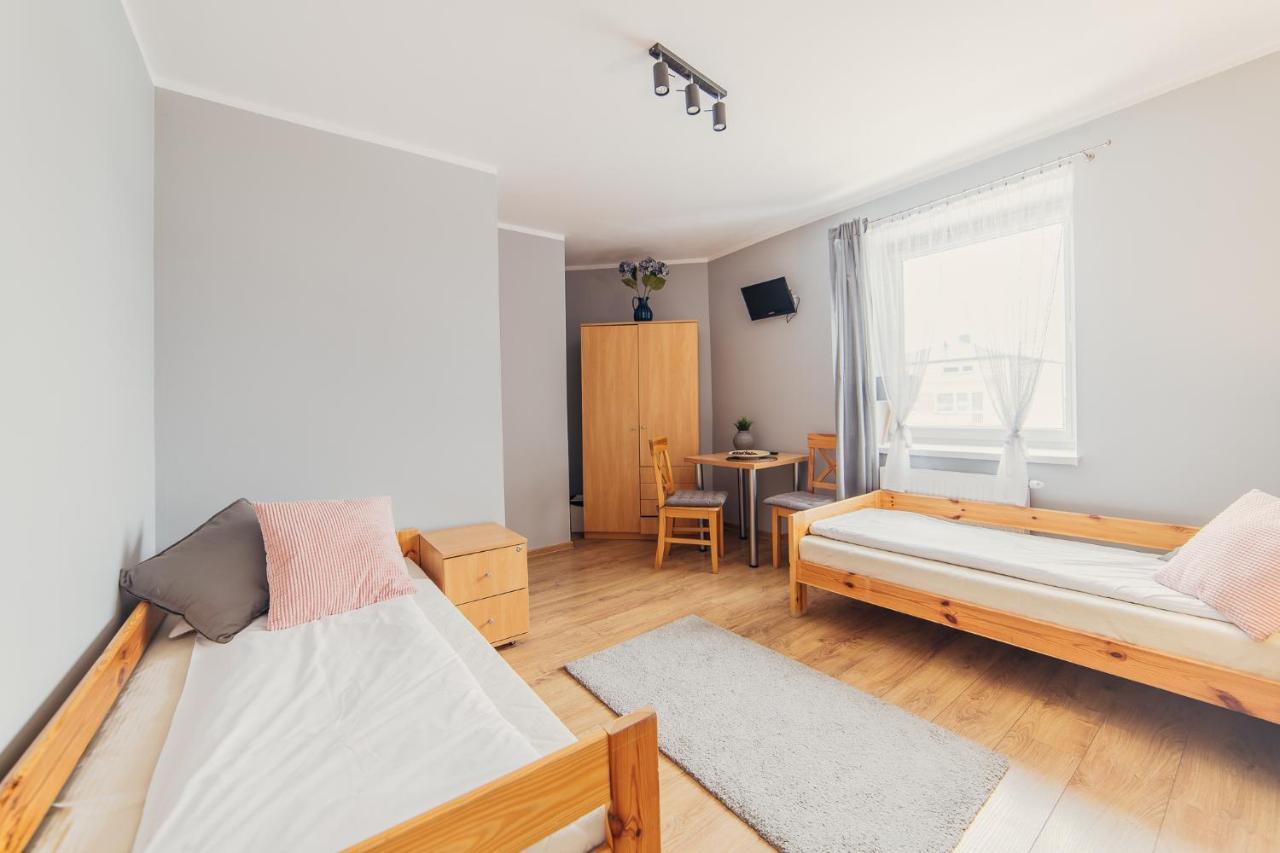Gosciniec Pod Lilijka Hotell Podzamcze  Exteriör bild