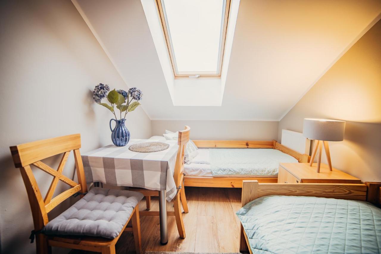 Gosciniec Pod Lilijka Hotell Podzamcze  Exteriör bild